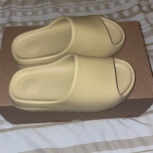 Yeezy Slides